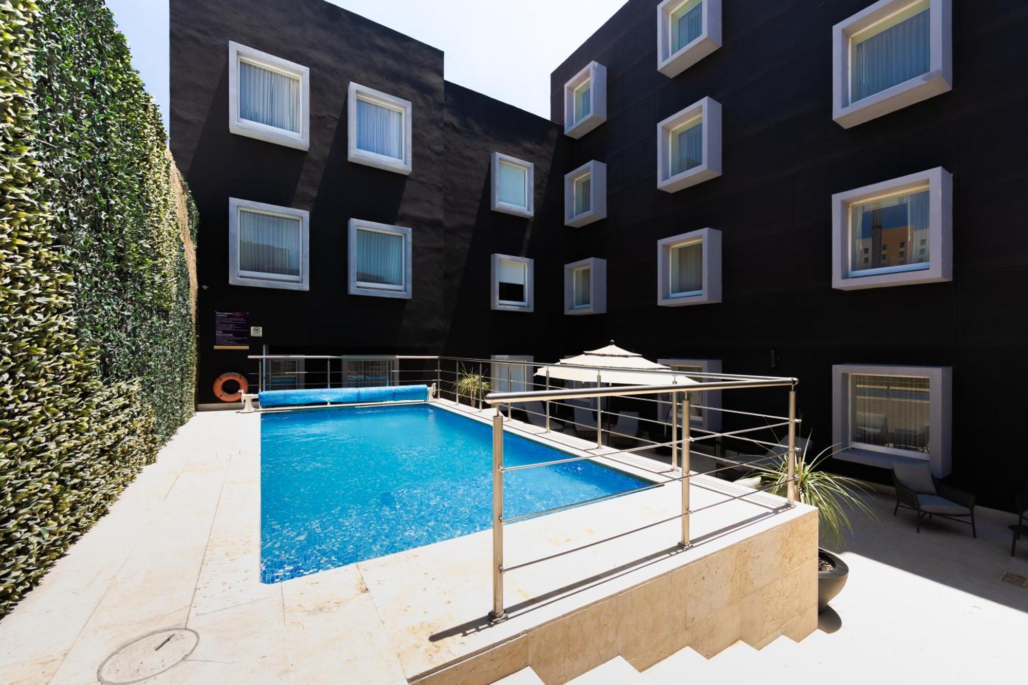 Hotel Comfort Tecnologico Querétaro