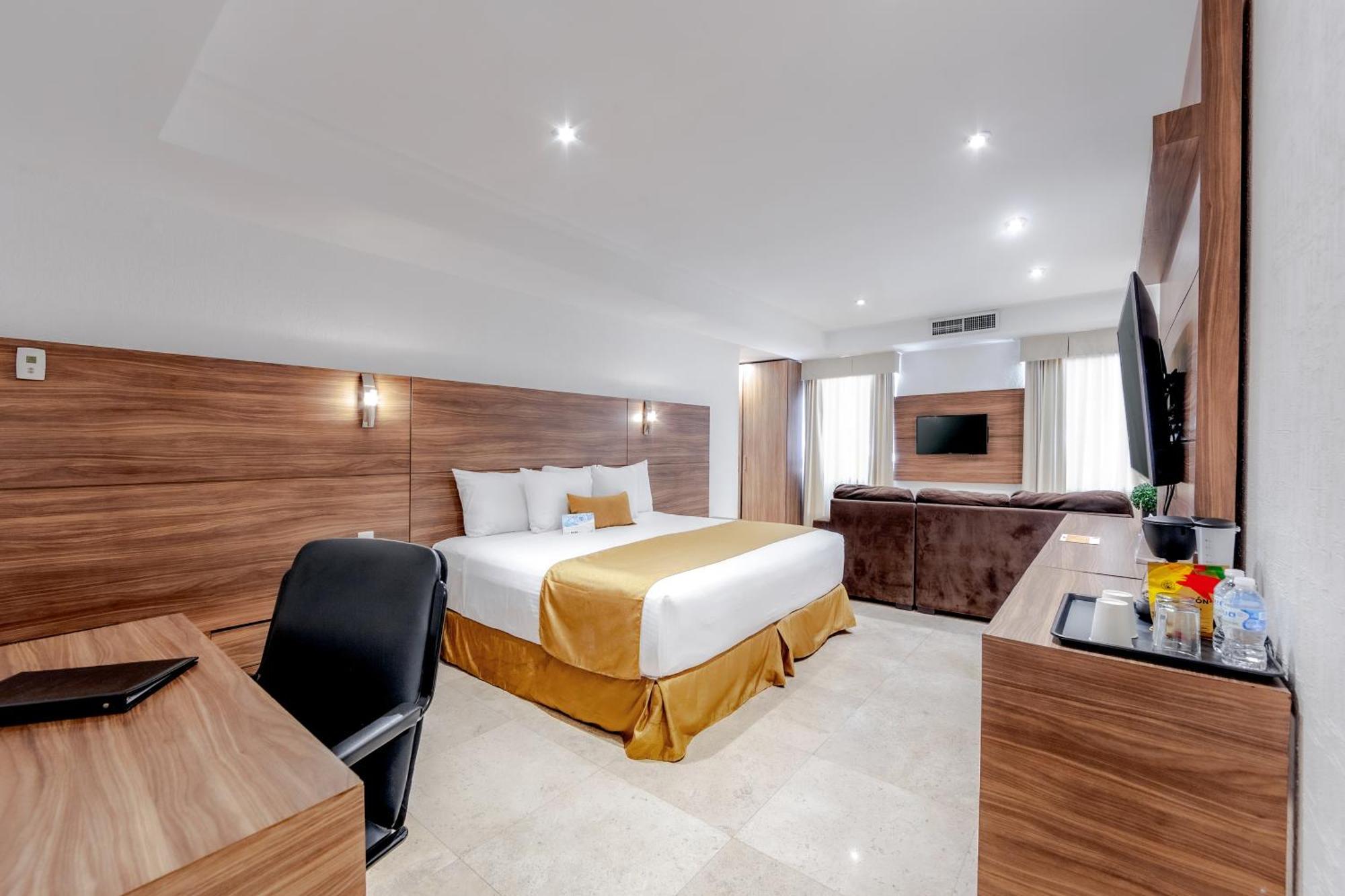 Hotel Comfort Tecnologico Querétaro